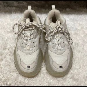Balenciaga Triple s white